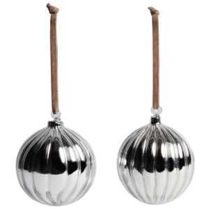 Kave Home Set dvou stříbrných skleněných vánočních ozdob Oranel 10 cm