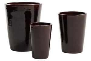 Kave Home Set tří hnědých zahradních květináčů Rotja ⌀ 26/35/47 cm